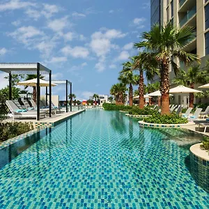 Damac Maison Aykon Отель
